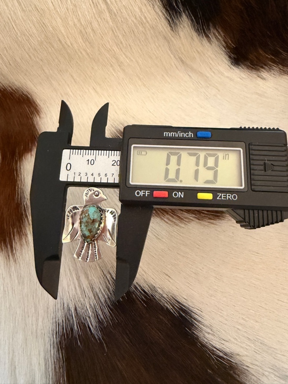 ❤️ Kingman Turquoise Hand Stamped 925 Thunderbird Decorative Band Ring SZ 5.75 - Picture 13 of 15